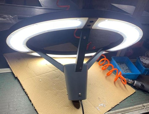 Nema Soket Yard Bahçe LED Işık 60W UV Dayanıklı Polikarbonat Yuvarlak Muhafaza