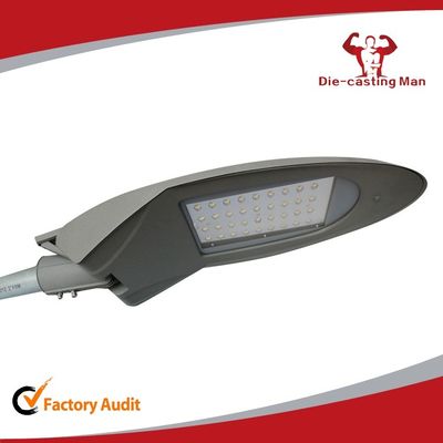 80W Dışarıda Yüksek Lumen LED Yol Işığı 2700K-6500K IP66 Ölçme Alüminyum Vücut